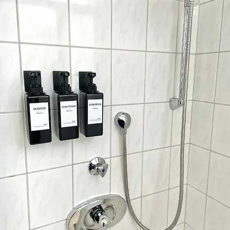 Entspannte Souterrain 아파트 *